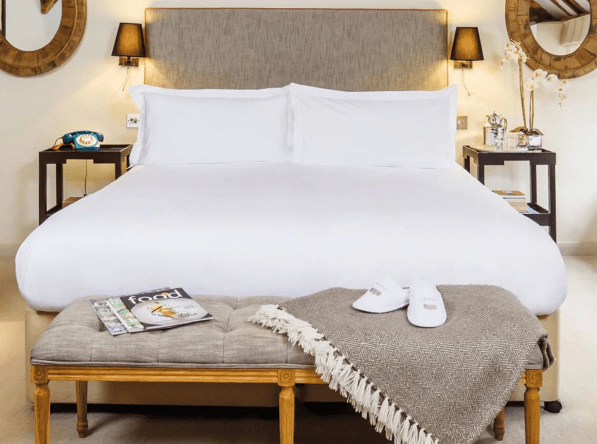 Jacquard White Top Sheet with Pocket 86 x 92 Full Z7048