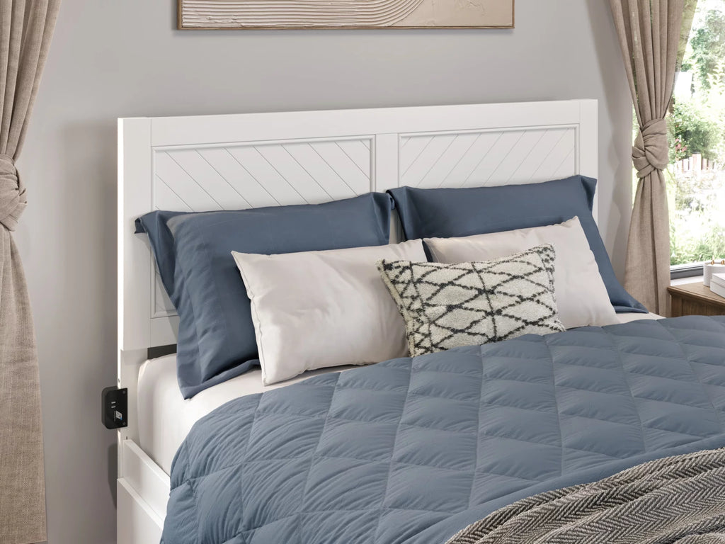 White Solid Wood Platform Bed with Footboard & Twin XL Trundle, Queen N430394