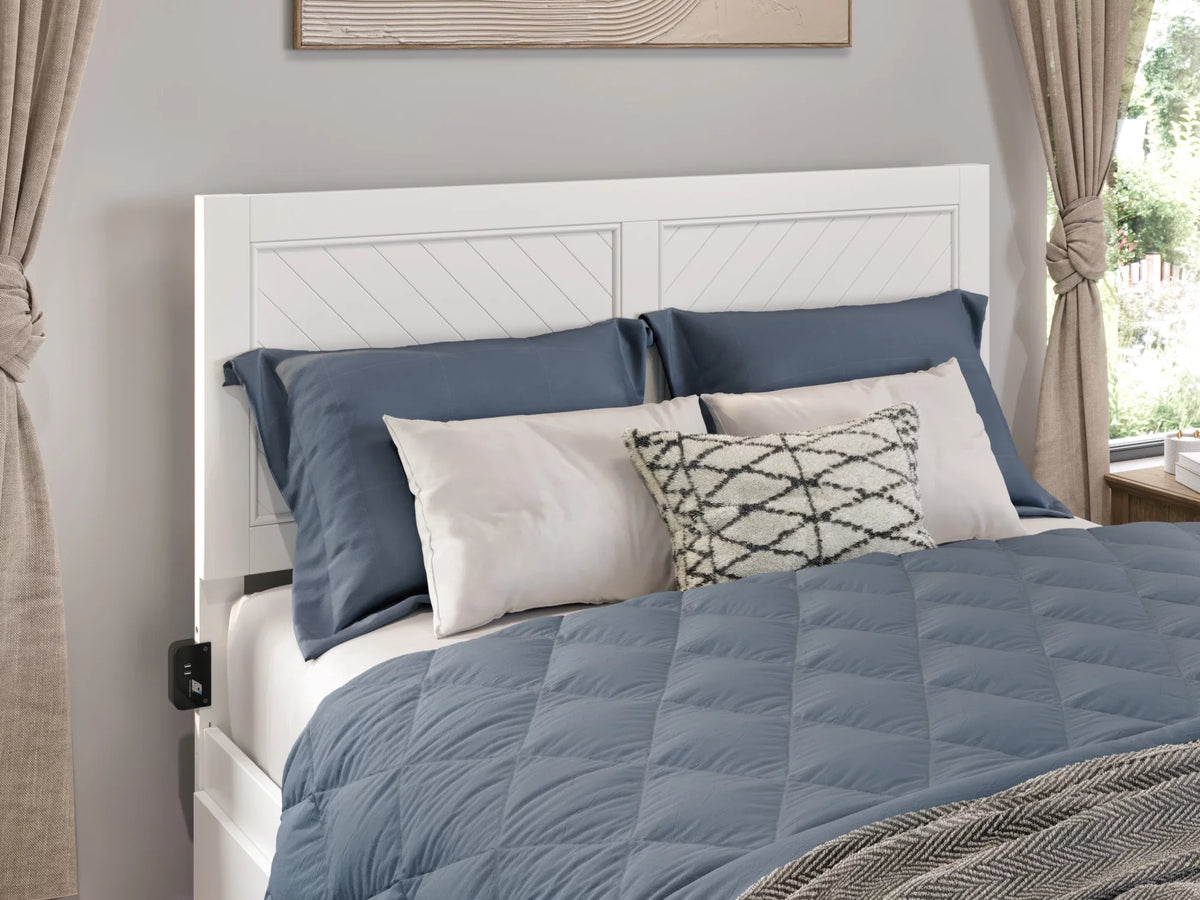 White Solid Wood Platform Bed with Footboard & Twin XL Trundle, Queen N430394