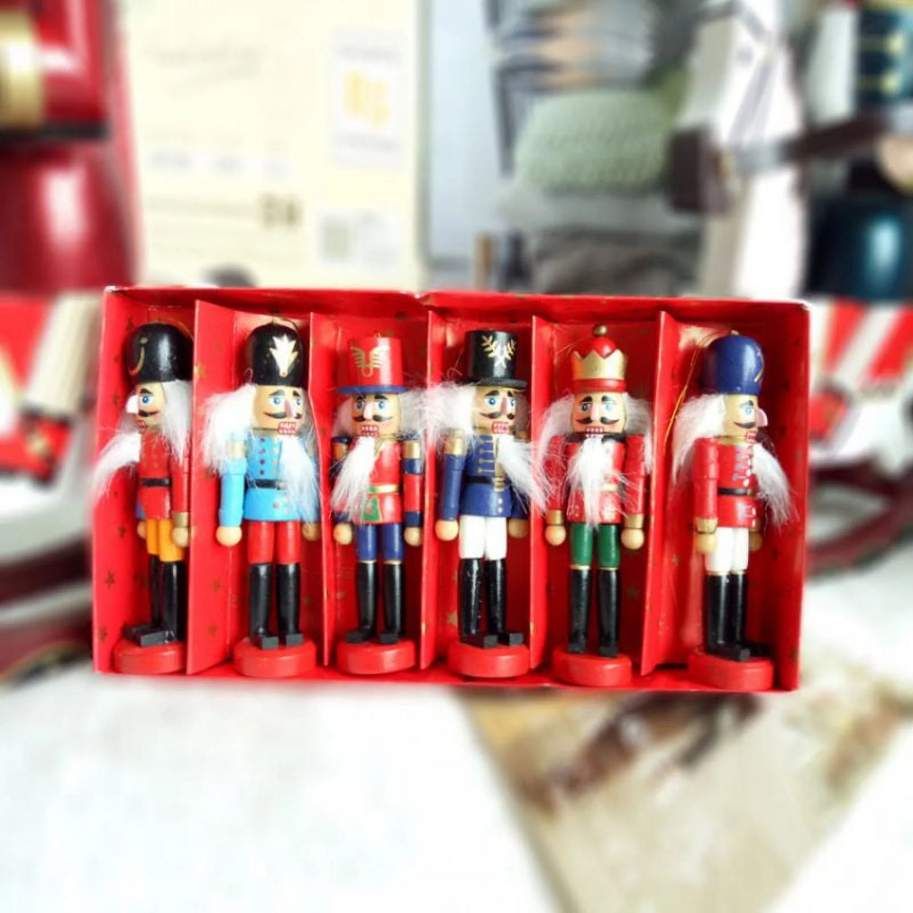 Wooden Nutcracker Puppet Doll Toys, 6 Pieces V197