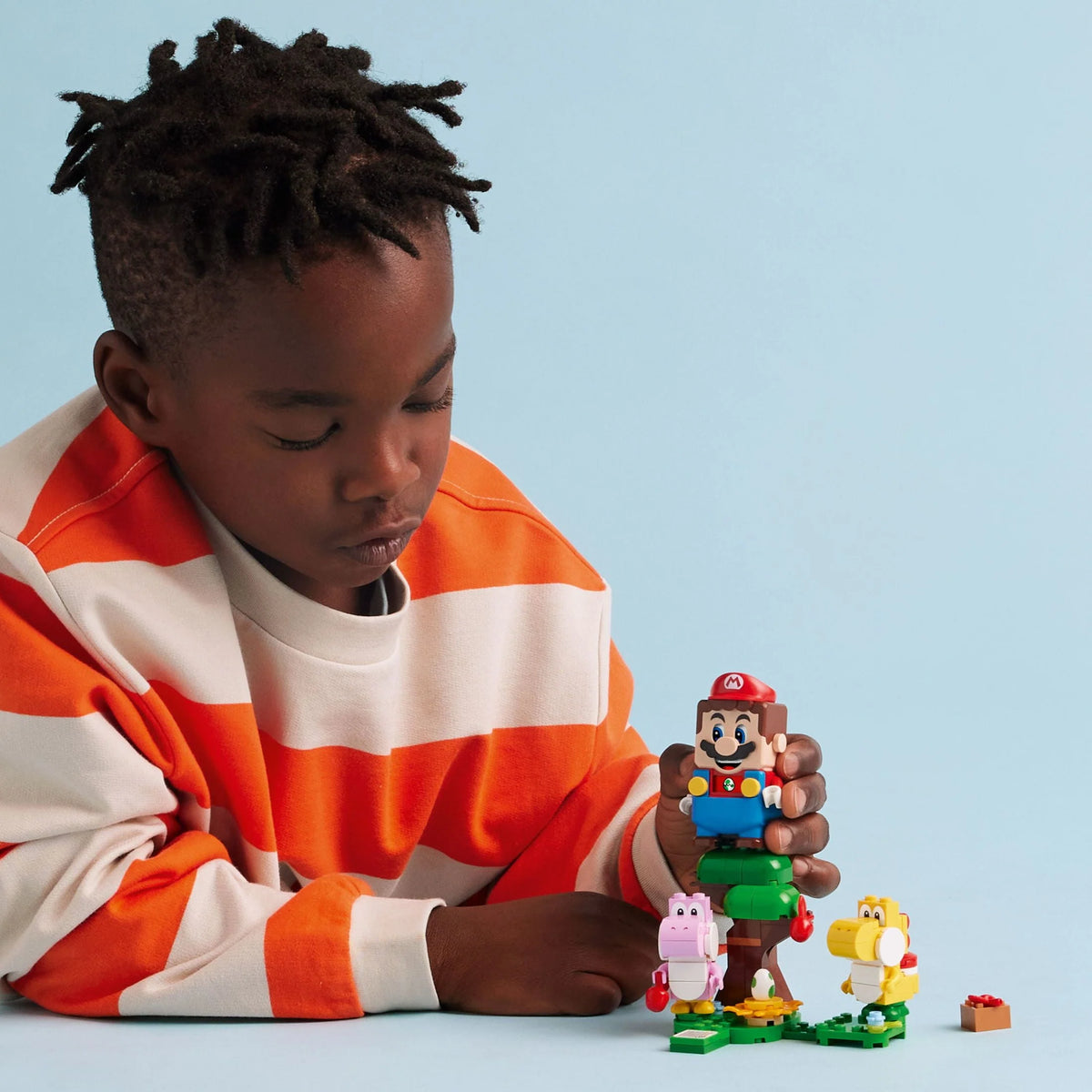 Building Toy Set with 2 Brick-Built Characters Q644