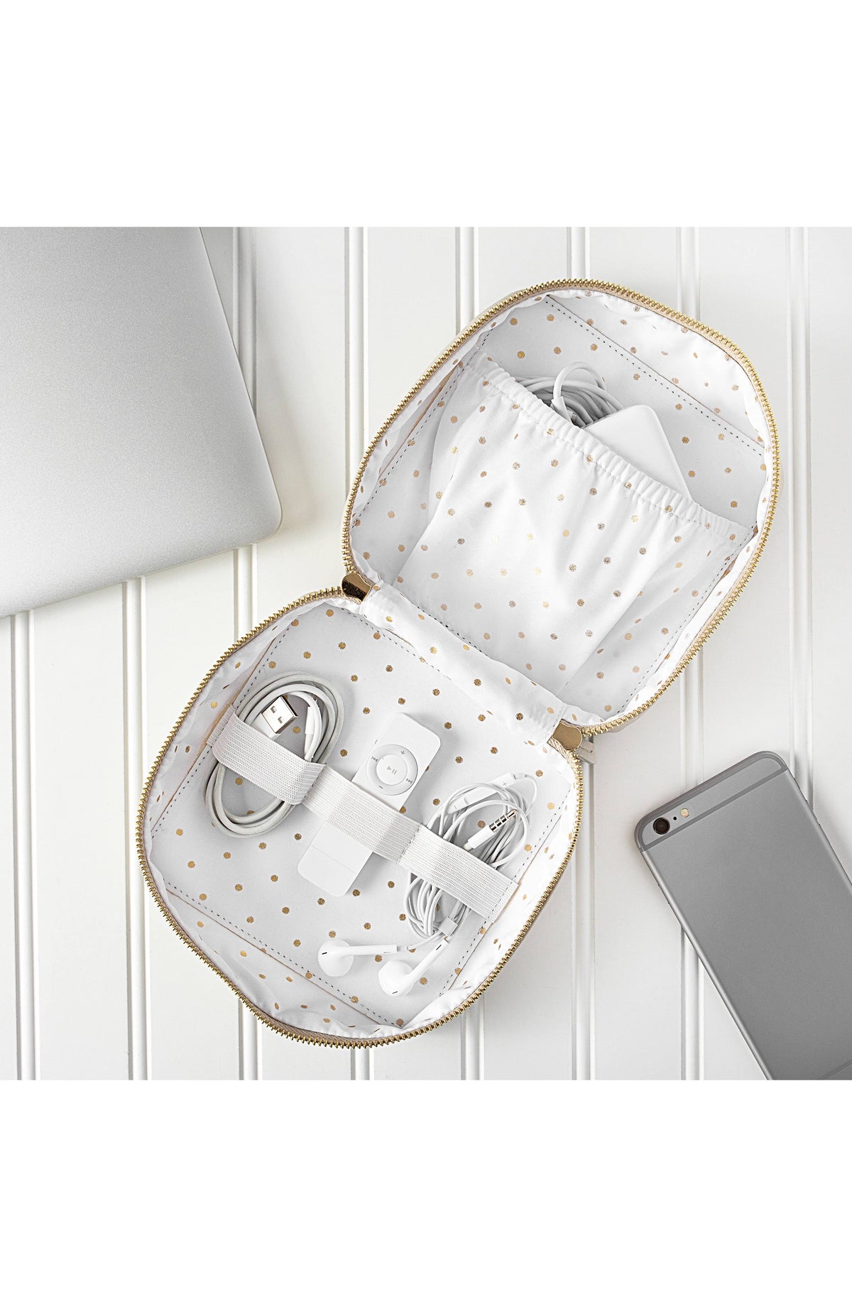 Pebble Travel Tech Case I666359